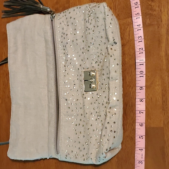 🤎The Limited🤎Khaki, cross-body with sequins. - Picture 5 of 13